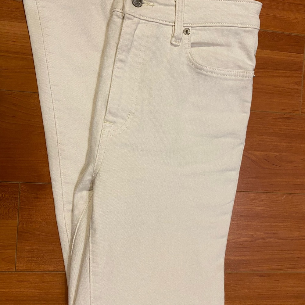 Lauren Ralph Lauren high rise off-white skinny stretch jean. Size 8.